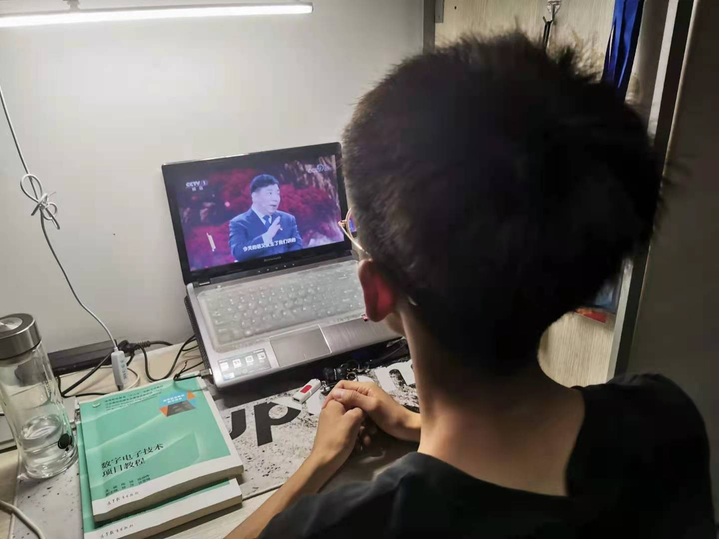 图片2.png 图片2.png
