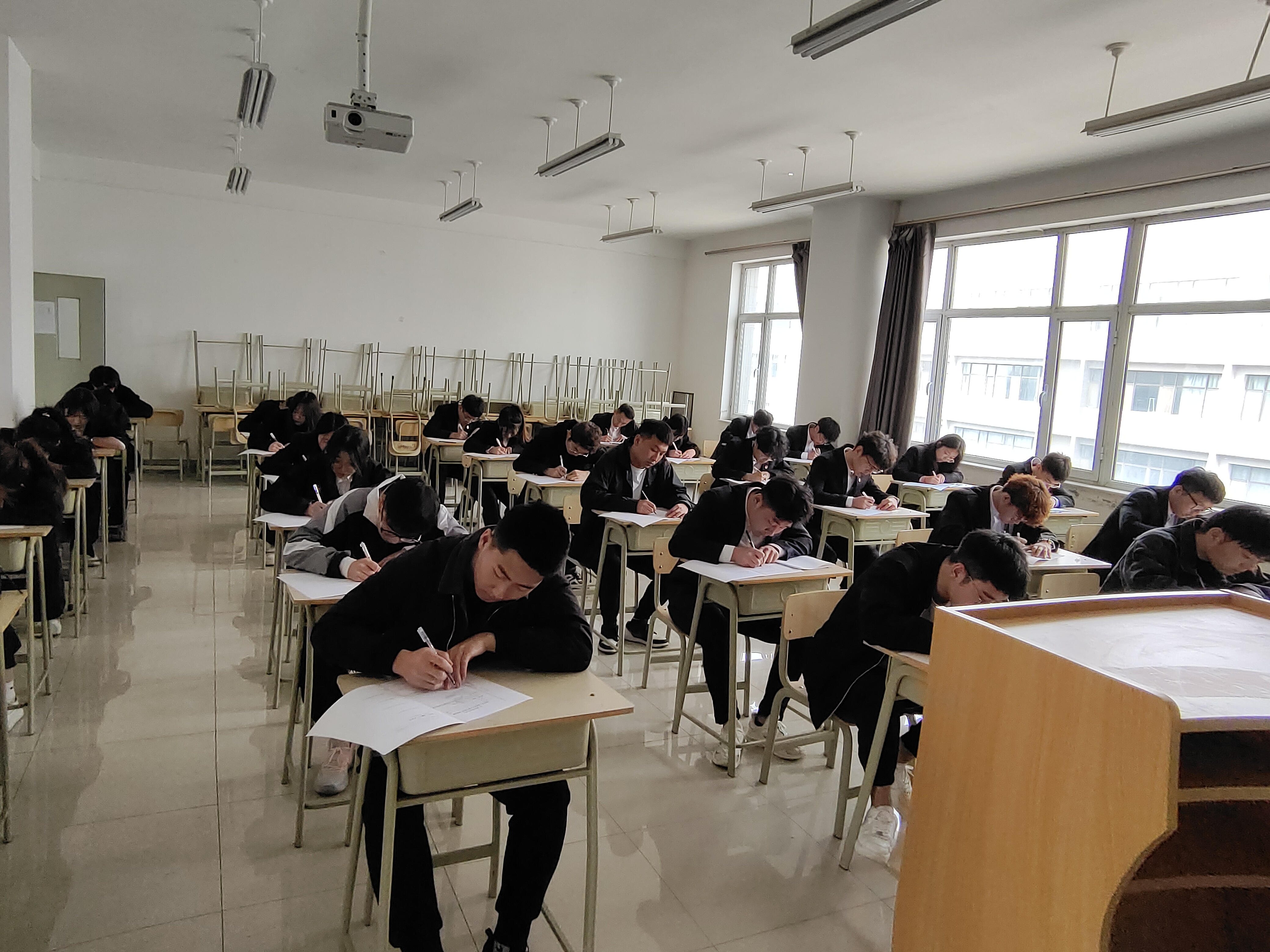 微信图片_20230412130343.jpg 微信图片_20230412130343.jpg