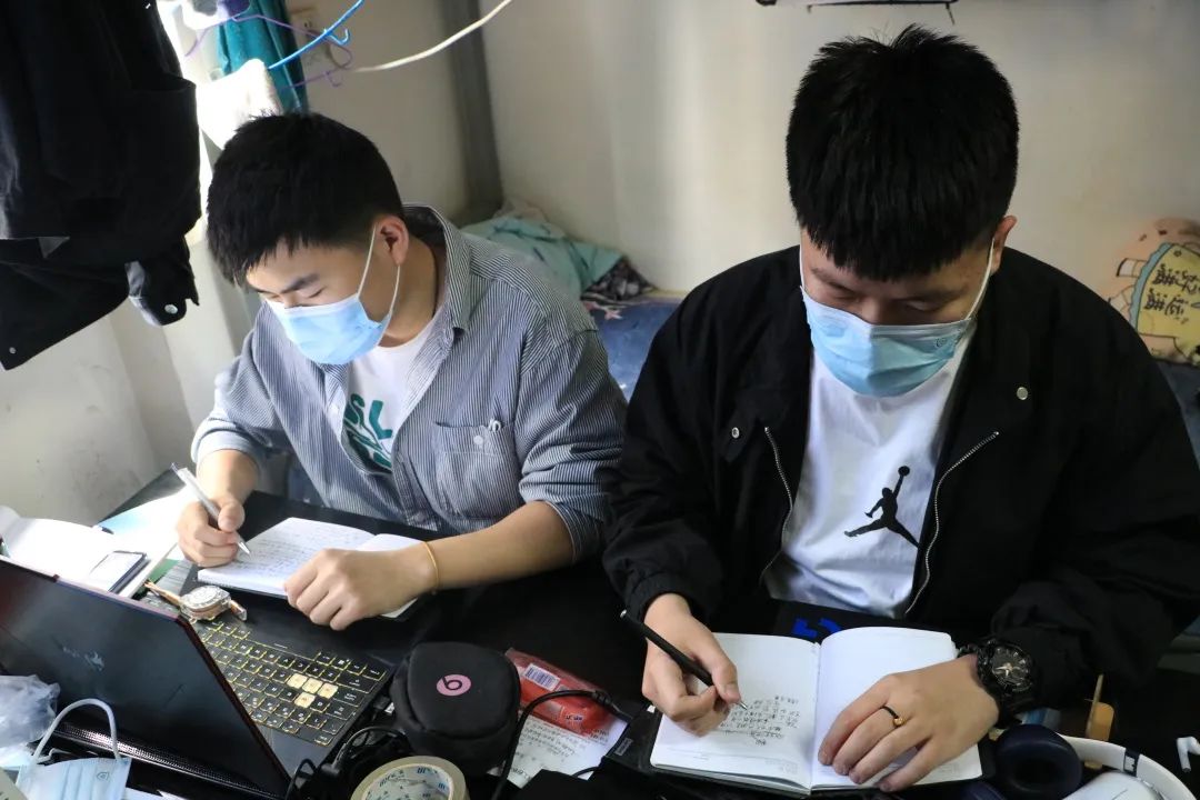 微信图片_20220428214311.jpg 微信图片_20220428214311.jpg